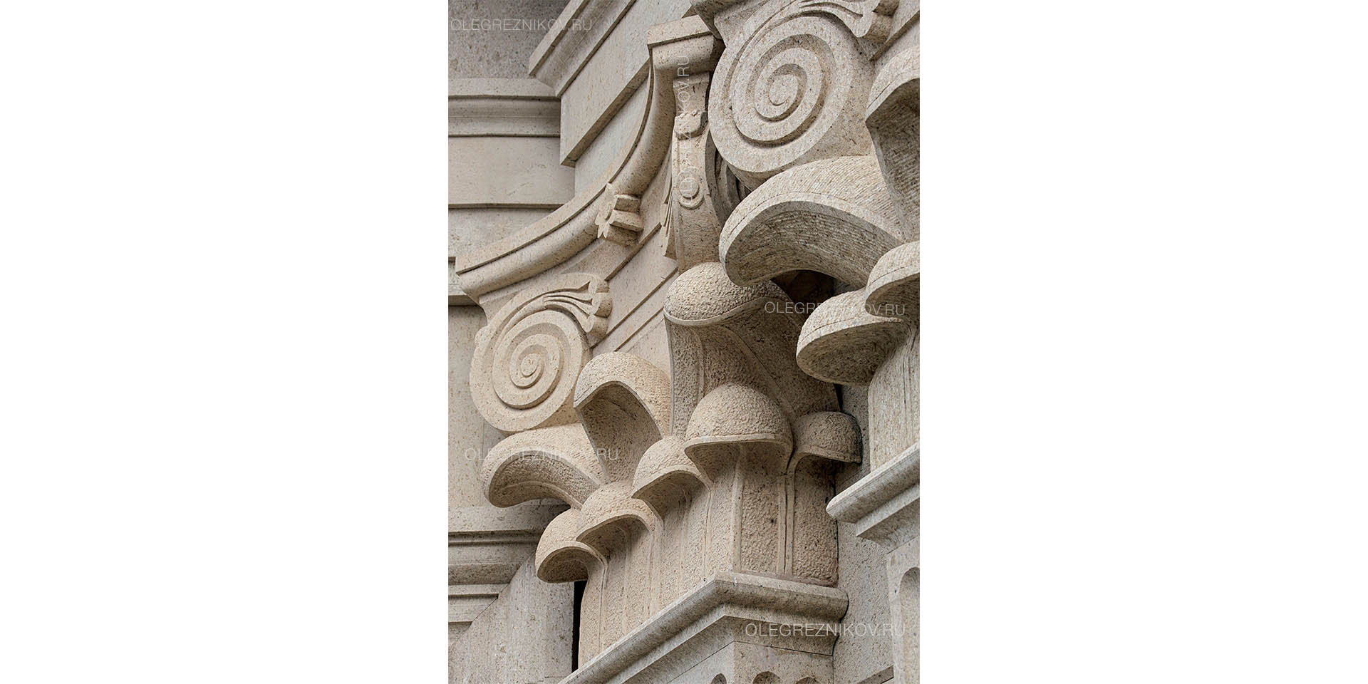 Дом со львами. Архитектурная студия Олега Резникова.